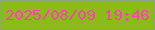 文字の大きさ：4、枠の色：8aa779、背景の色：8bba19、文字の色：f944ae 無料ブログパーツのブログ時計